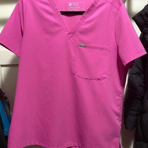 figs scrub top